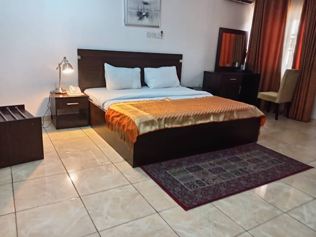 /web/uploads/116/Then Den Hotel (Prize Hotel & Resort)/room-photos/Royal Deluxe/prize hotel royal.jpg
